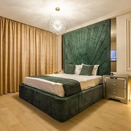 The 502 Apartment Mamaia