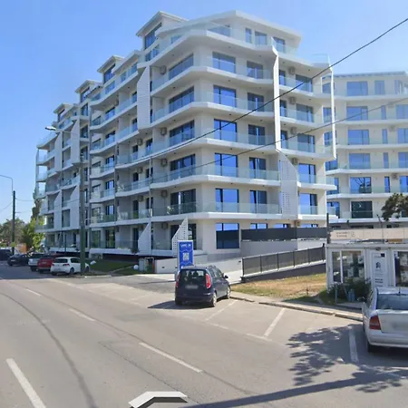 Appartement The 502 *